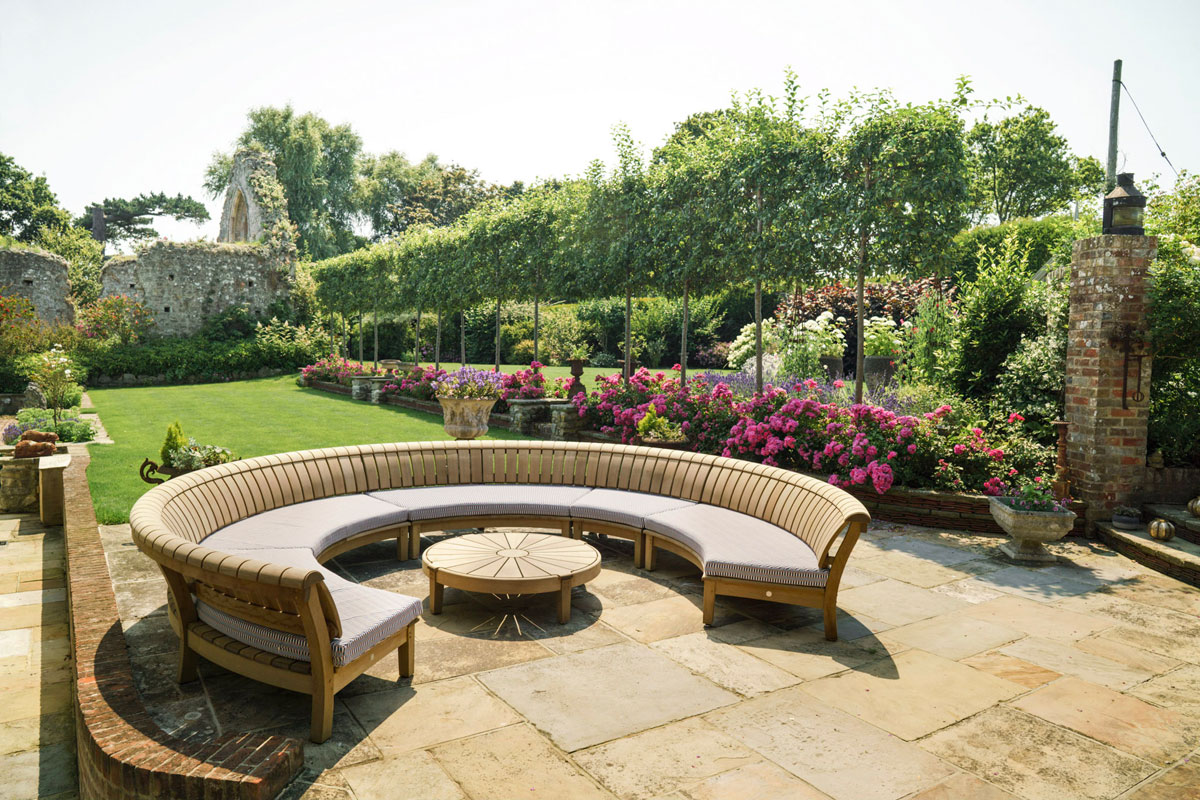 Curved Splash Lounge Outdoor Sofa Splash Lounge Gaze Burvill