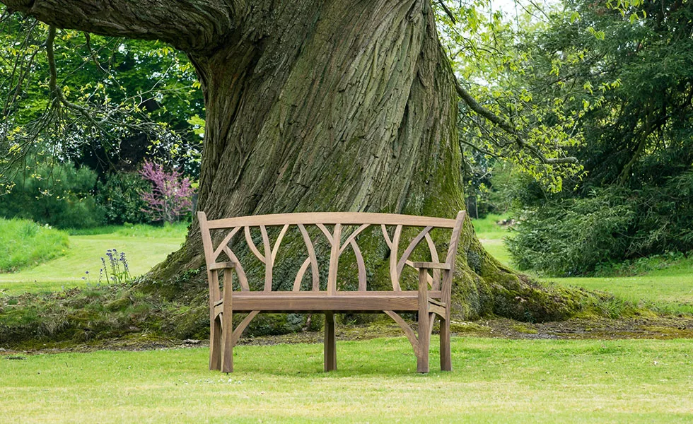 Woodland-Seat-in-garden